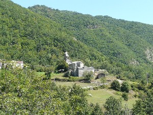 Xtrallusion offers characteristic Bed and Breakfast, B&B, Guest House, Hotel, Albergo and Country Lodge accommodation in Italy. Plus independent self-guided Walking, Adventure, Activity, Skiing and Paragliding Holiday itineraries on the Italian Rivieras, in the Italian Lakes, in the Italian Alps and in some of the most beautiful corners of Italy.